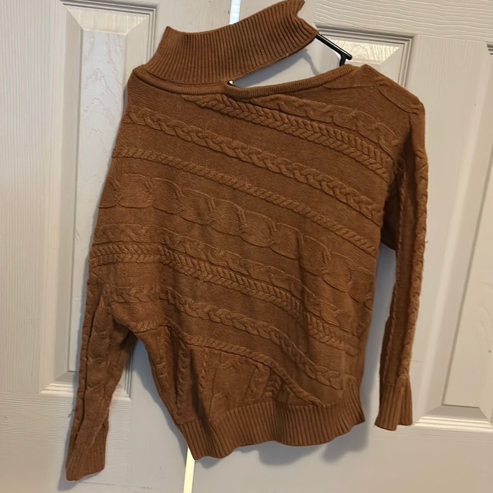 Venus cold shoulder sweater camel color
